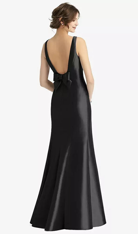 Alfred Sung D770 Sleeveless Satin Trumpet Gown With Bow At Open-back